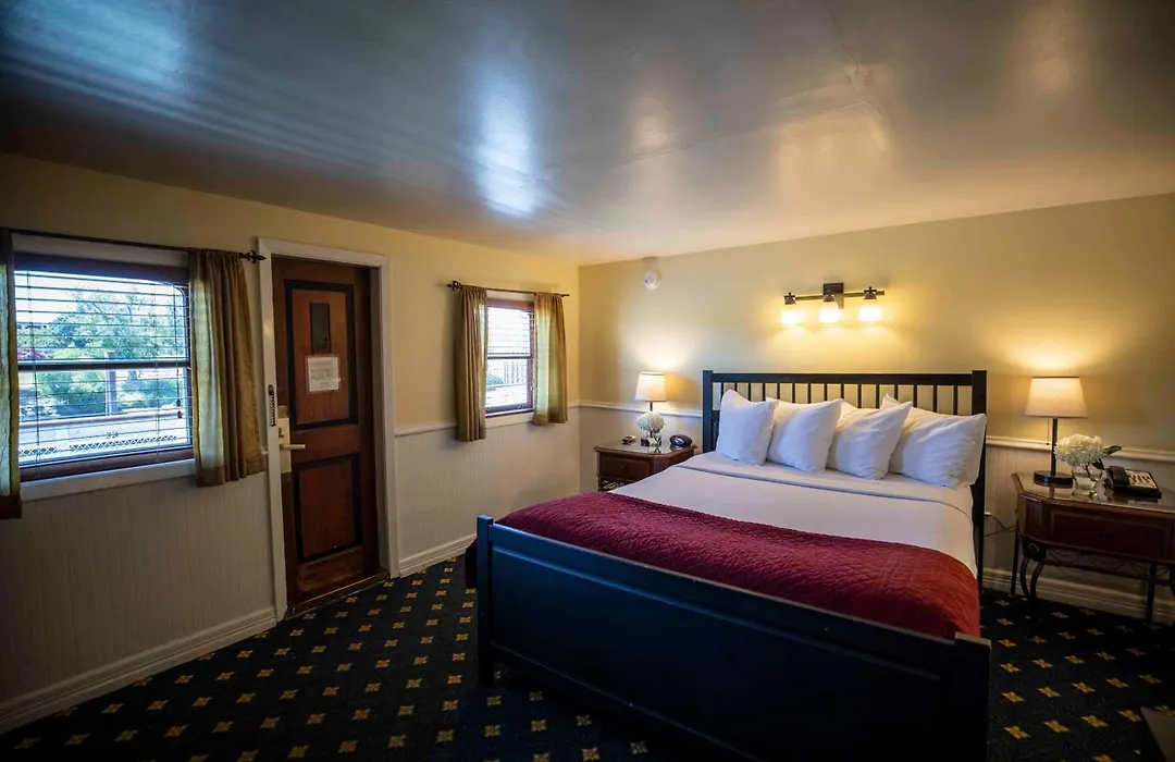 Delta King Hotel-1