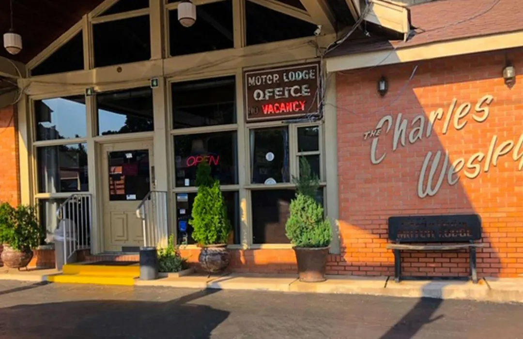 Charles Wesley Motor Lodge Downtown Broken Bow- Hochatown-1