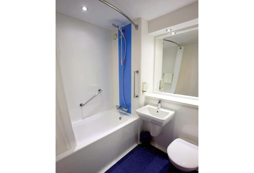 Travelodge Hull South Cave-1