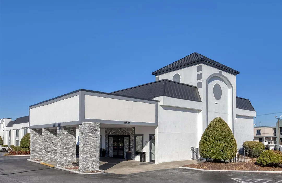 Best Western Greensboro Coliseum Inn-1