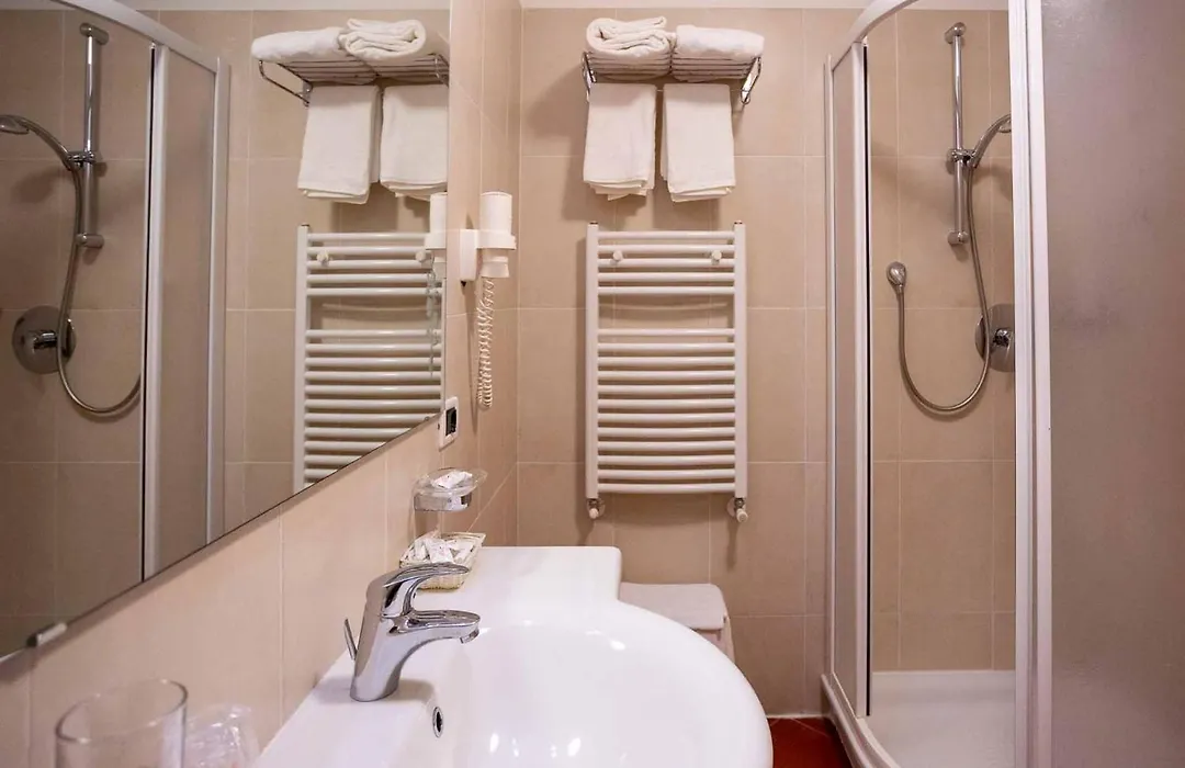 Hotel Crepei-1