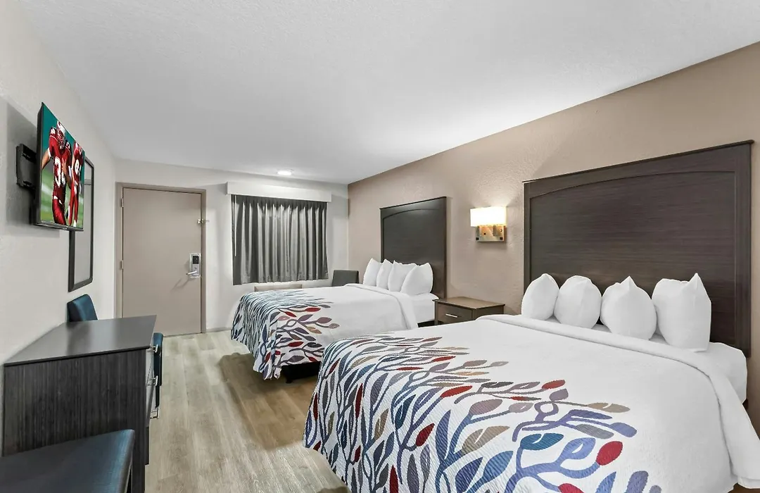 Red Roof Inn Panama City Beach-1