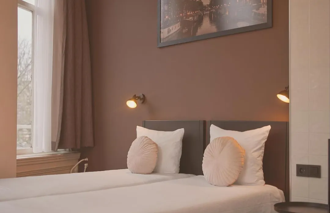 Quentin Canal House Hotel-1