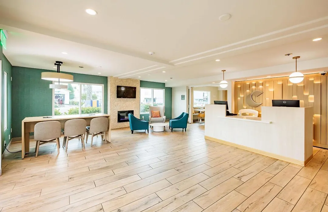 Comfort Inn & Suites Ventura Beach-1