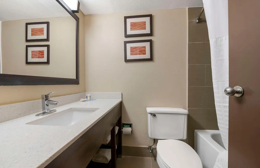 Comfort Inn & Suites Indianapolis Northwest - College Park-1