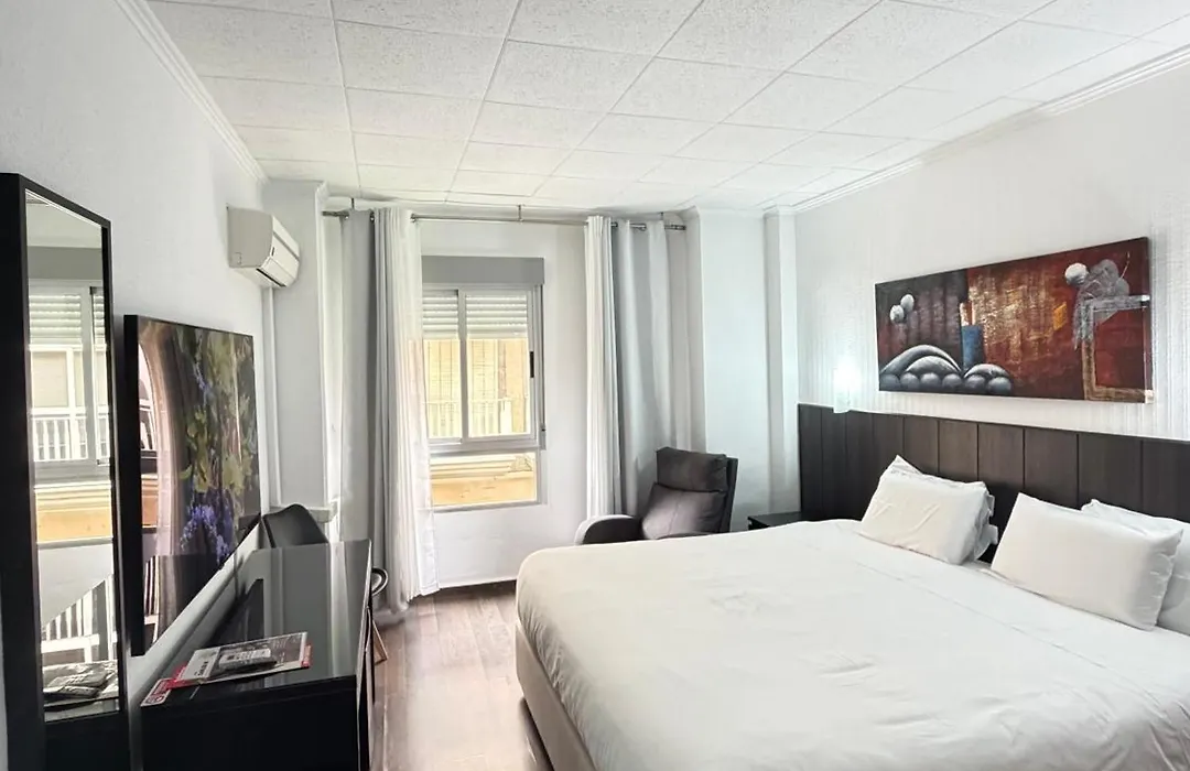 Hotel Carlos III-1
