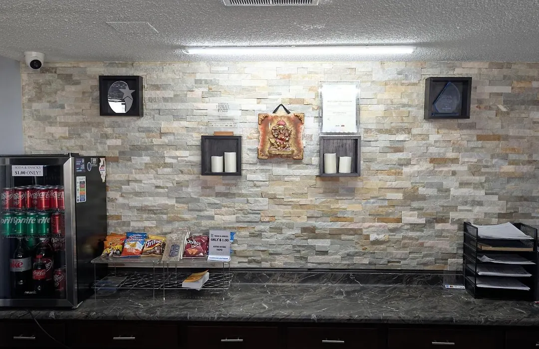 Americas Best Value Inn Mount Vernon-1