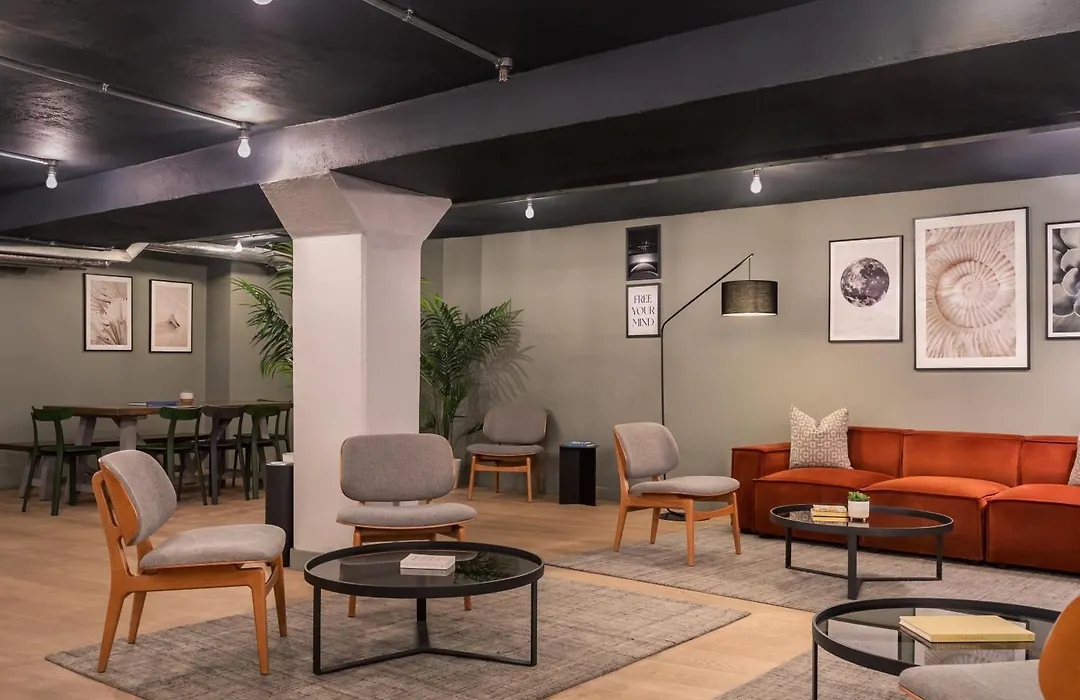 Zedwell Underground Hotel Tottenham Court Rd-1