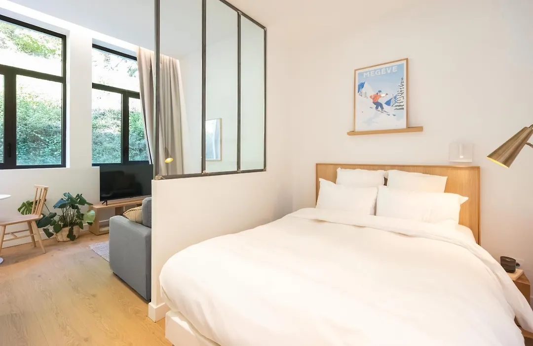 The Babel Community Hôtel - Grenoble Bastille-1
