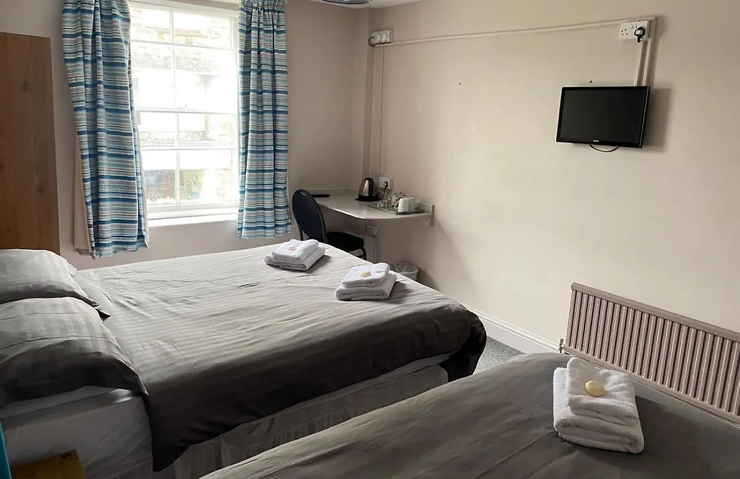 Hampton Hotel-1