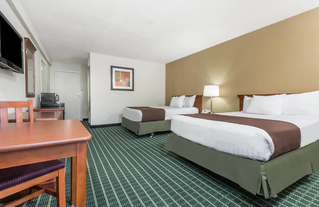 Baymont By Wyndham Kokomo-1