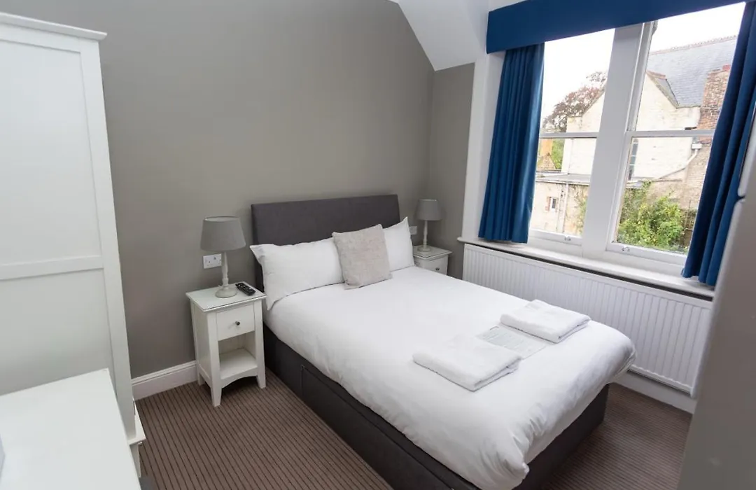 The White Hart Inn-1