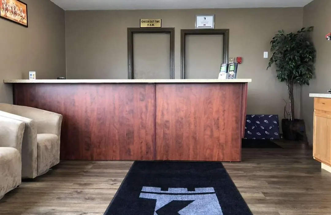 Knights Inn Fort Erie-1