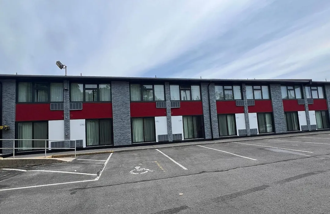 Ramada By Wyndham Kingston-1