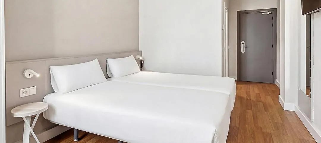 B&B HOTEL Barcelona Mataro-1