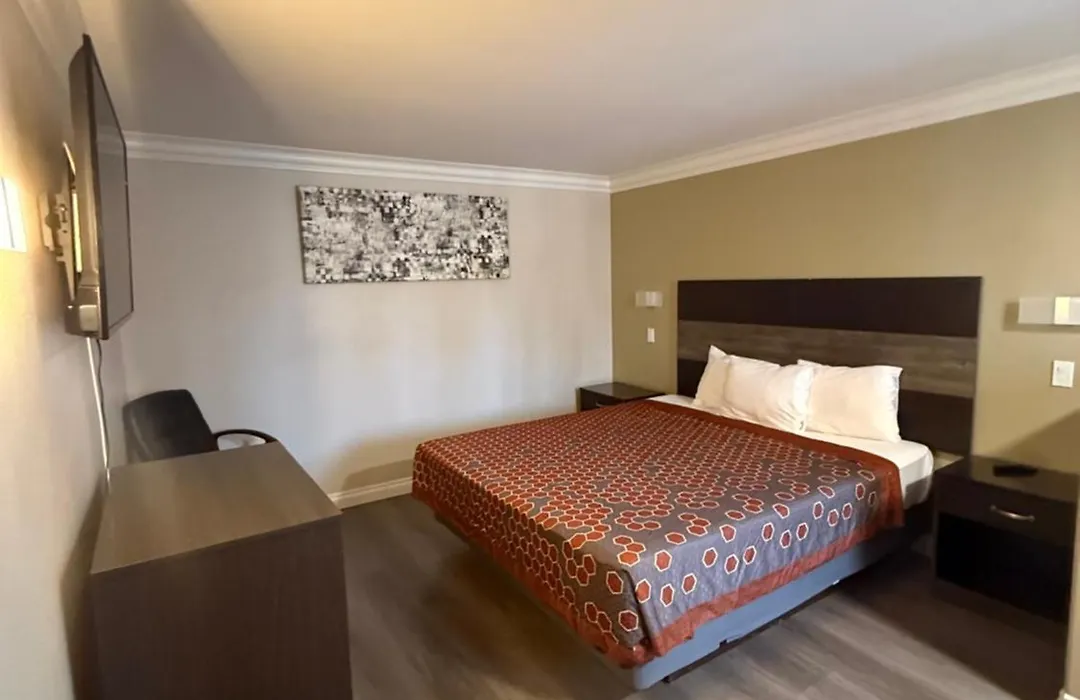 Colony Inn-1