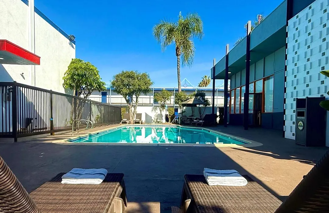 Days Inn By Wyndham Los Angeles Lax Airport Stadium Area-1