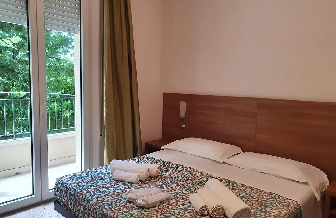 Hotel De La Plage-1