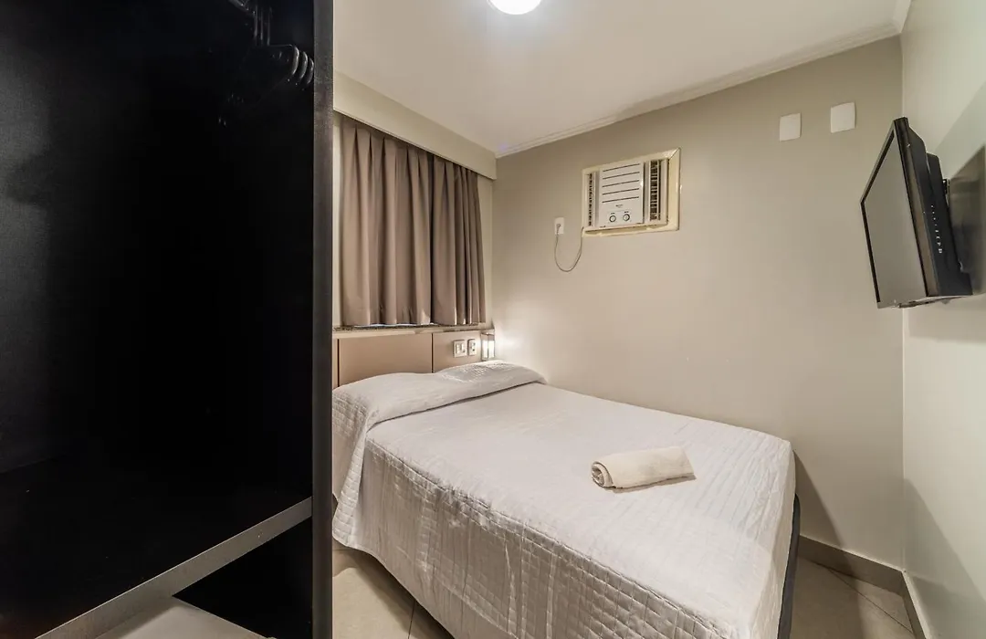 Minuano Hotel Express próx Orla Lago Guaíba, Mercado Público, 300 m Rodoviária-1