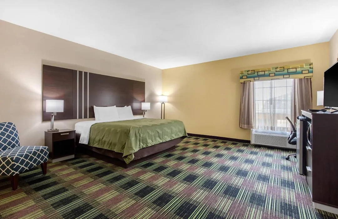 Quality Inn Cadiz-1