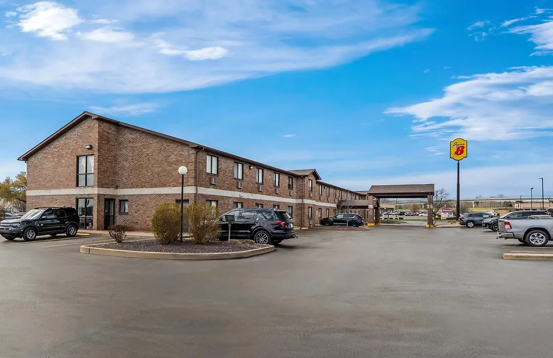 Super 8 By Wyndham Farmington-1