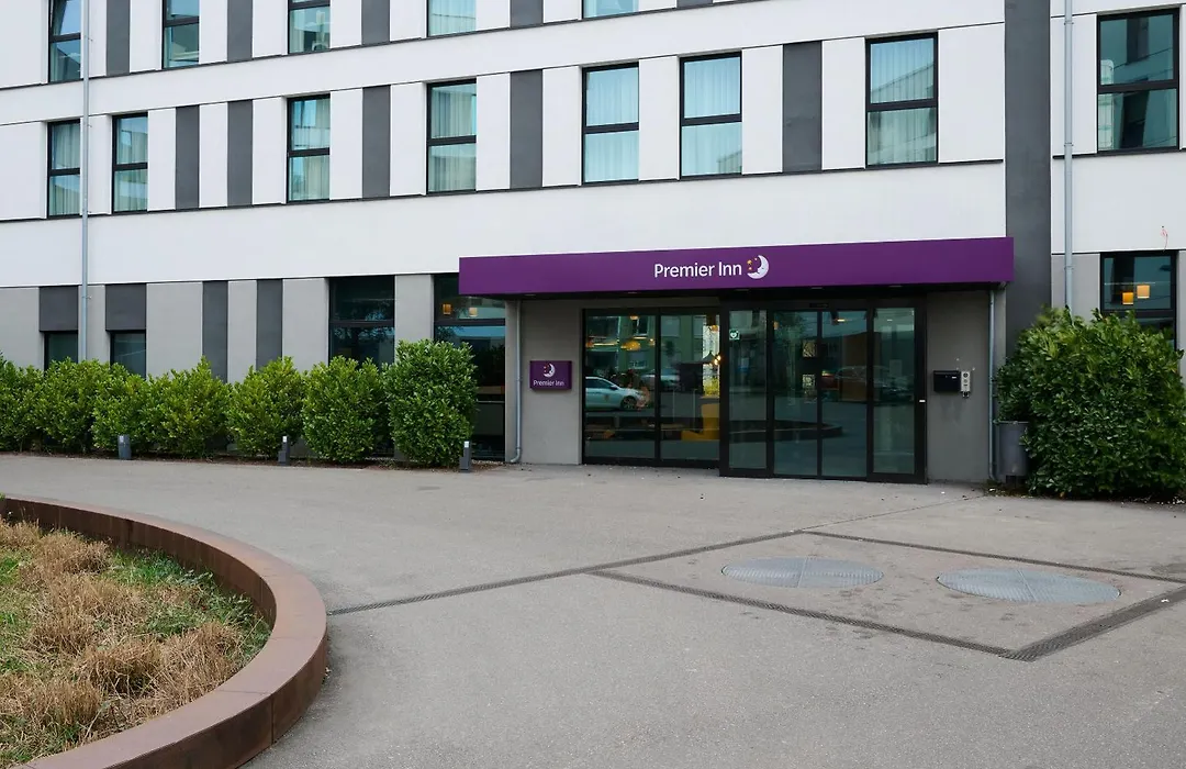 Premier Inn Freiburg City Nord-1