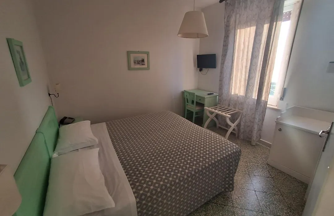 Hotel Dania-1