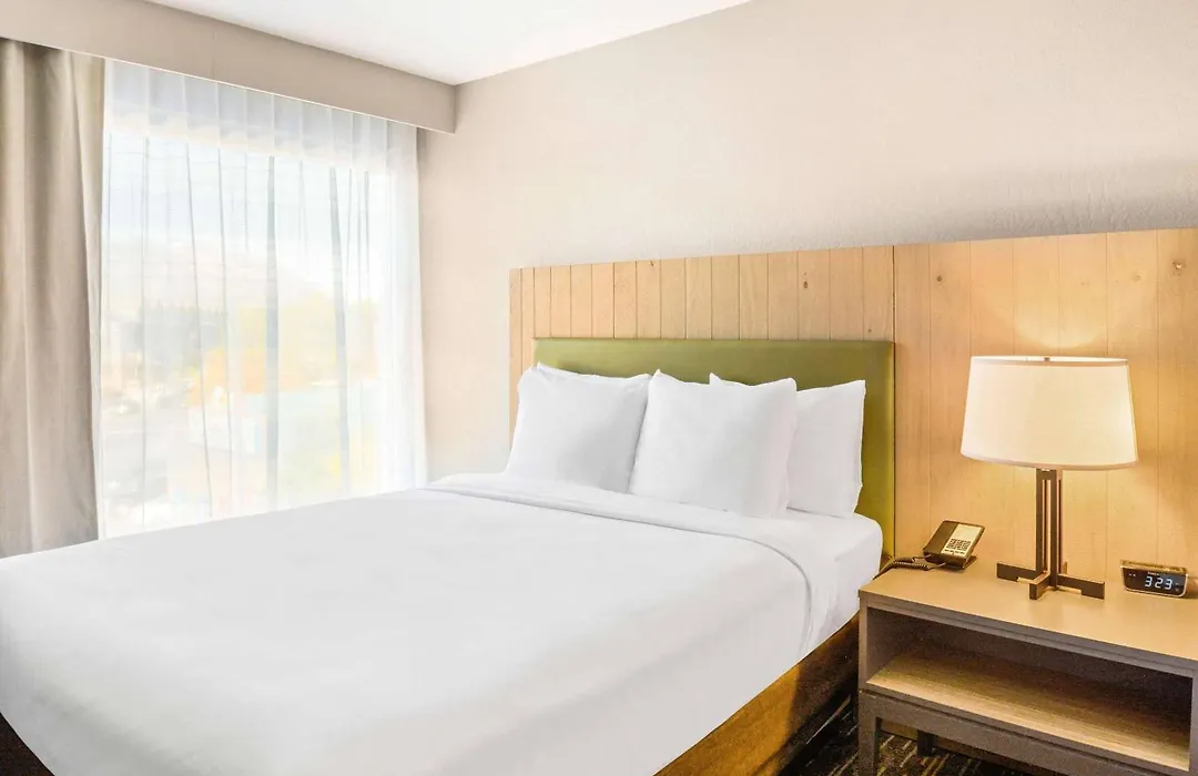Country Inn & Suites By Radisson, Flagstaff Downtown, Az-1