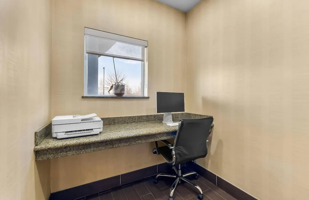Comfort Inn Ogden Near Event Center-1