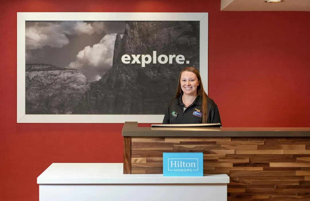 Hampton Inn Phoenix-Chandler-1