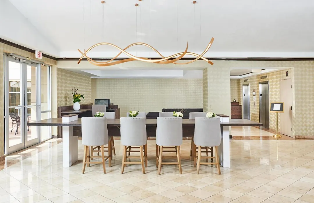 Doubletree By Hilton Dallas Market Center-1