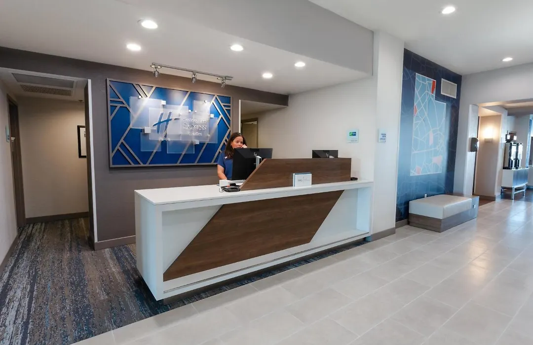 Holiday Inn Express & Suites Logan By Ihg-1