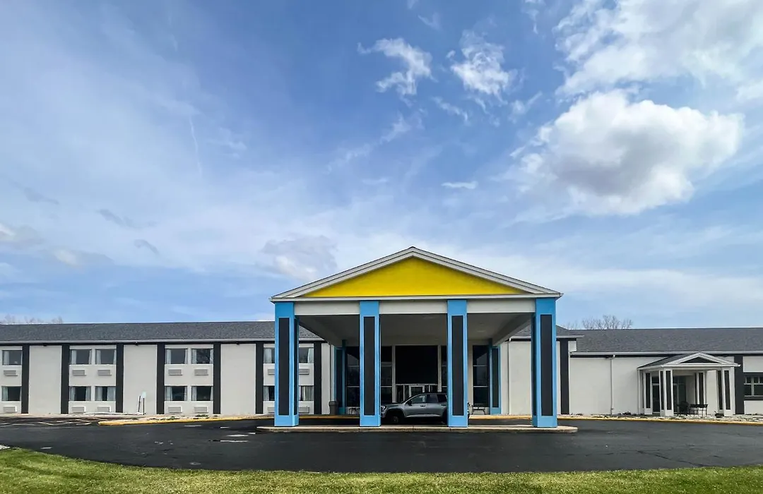 Studio 6 Suites Fremont, Oh-1