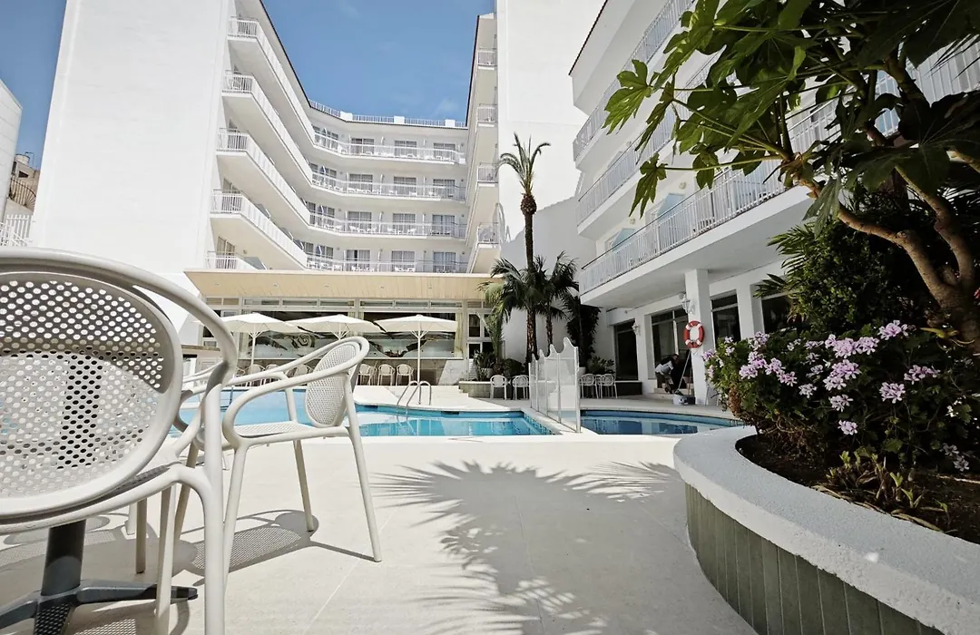 Hotel Miami Calella - El de siempre, como nunca-1