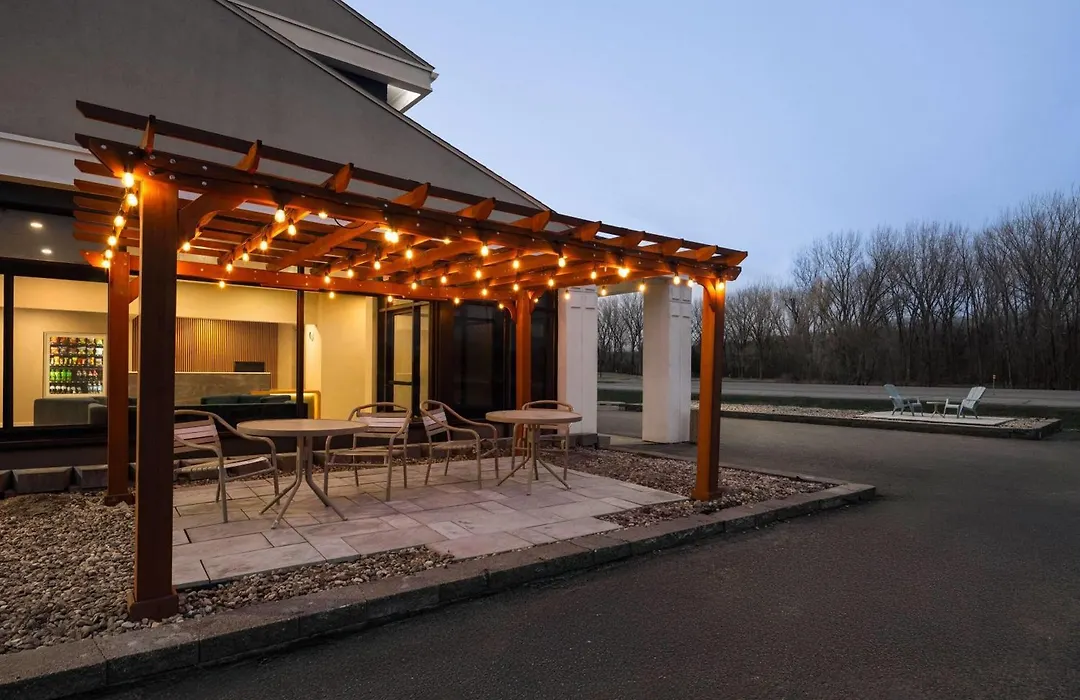 Baymont By Wyndham Mankato-1