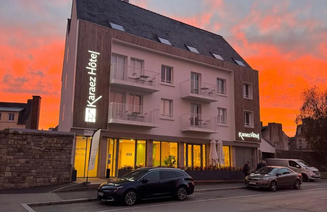 Karaez Hôtel - BritHotel Carhaix-1