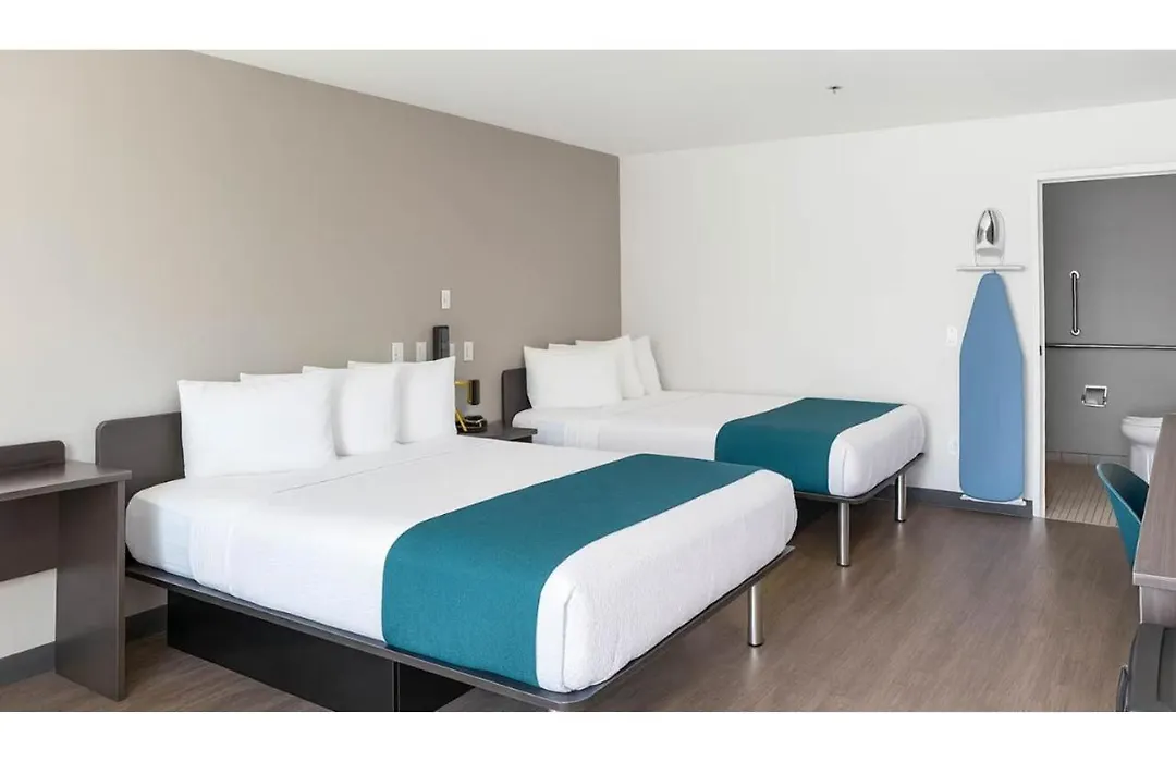 Motel 6-Anaheim, Ca - Maingate-1