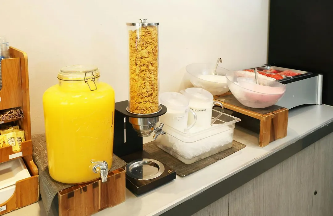 City Express Junior By Marriott Cancun-1