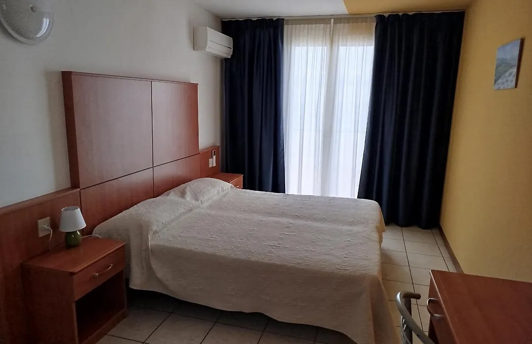 Hotel Silva Frontemare-1