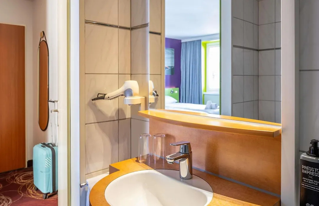 Ibis Styles Luzern-1