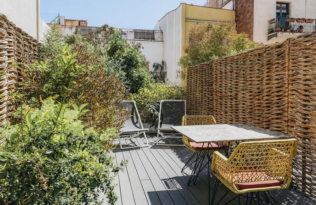 Uma House By Yurbban Trafalgar-1