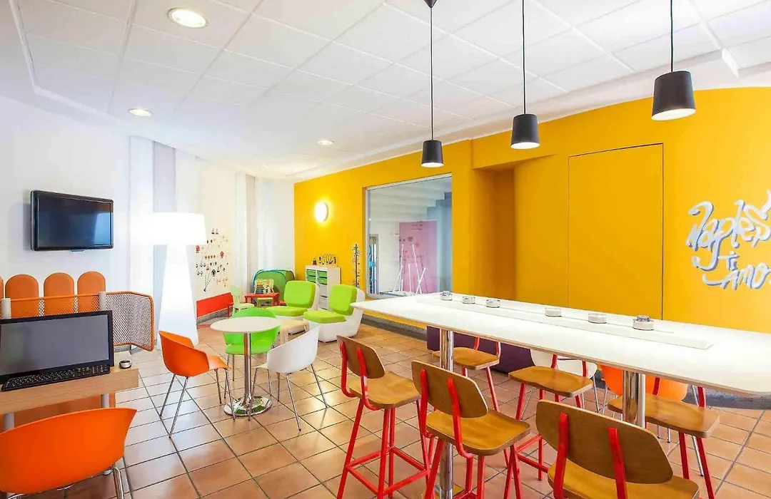 Ibis Styles Napoli Garibaldi-1