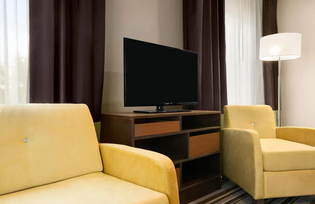 Super 8 By Wyndham Hershey Chocolate Avenue-1