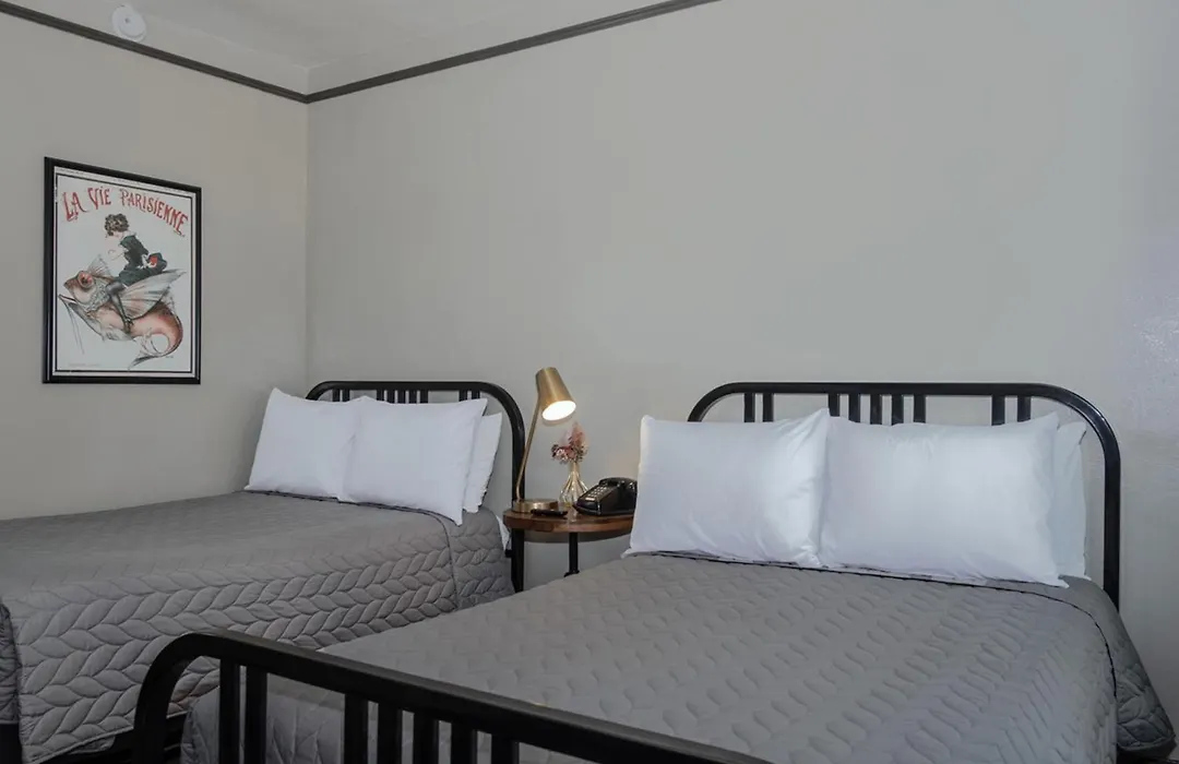 Gardner Hotel & Hostel-1