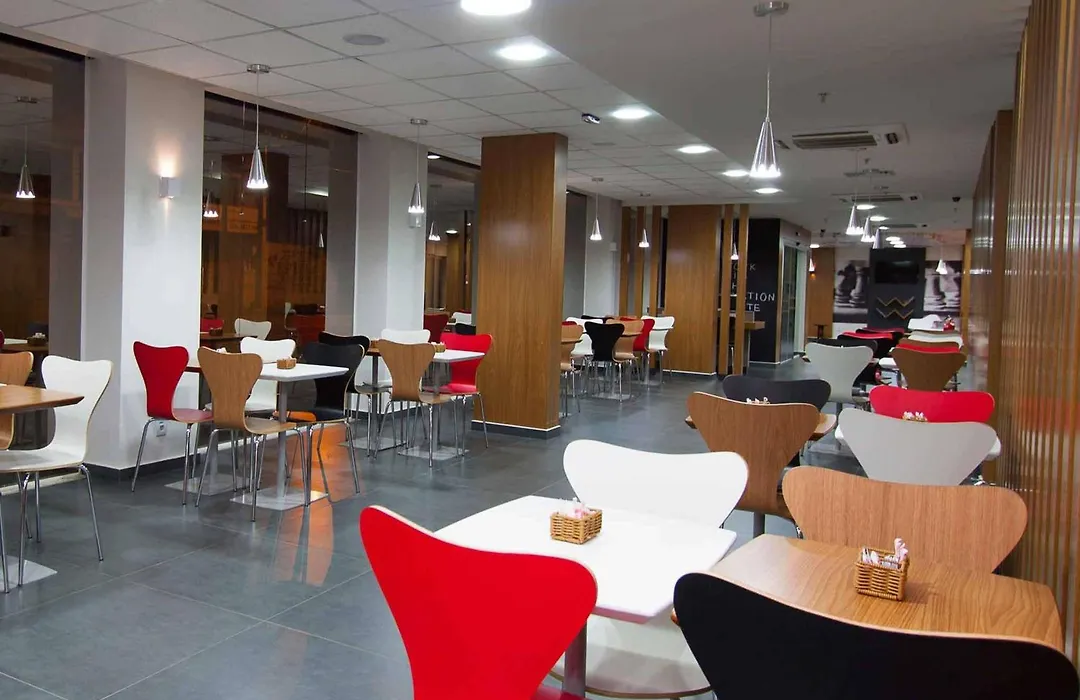 Ibis Cascavel-1