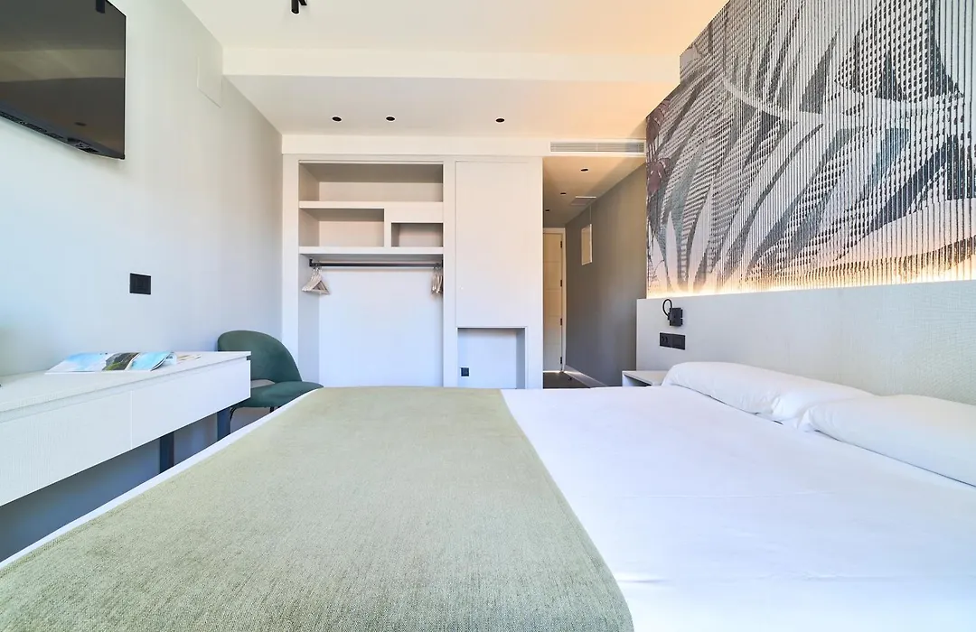 Hostal Sol y Miel-1