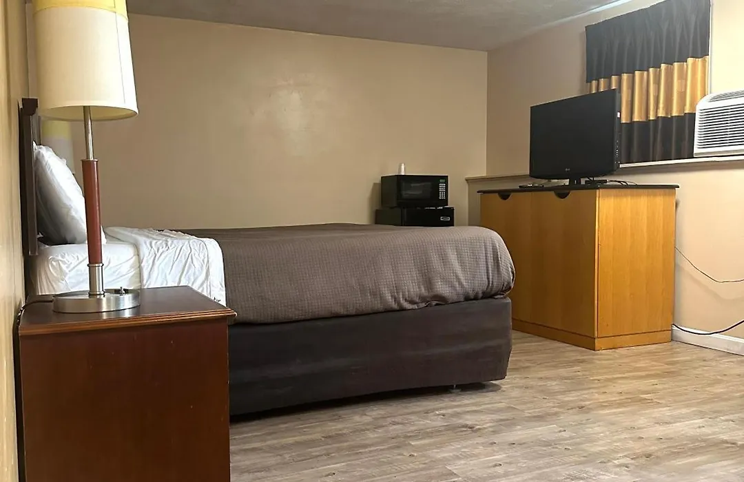 Wickford Motor Inn-1