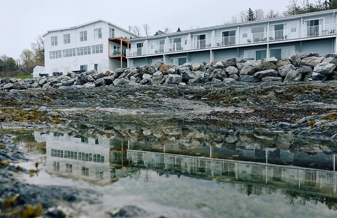 Auberge Sur Mer-1