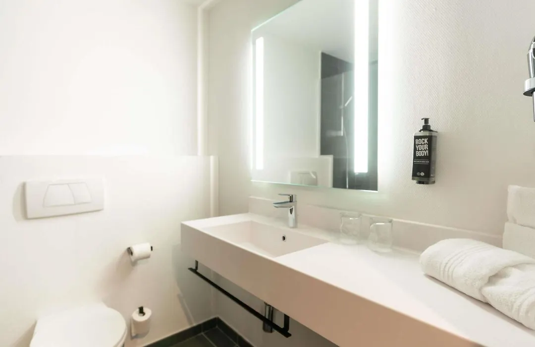 Ibis Strasbourg Centre Gare-1
