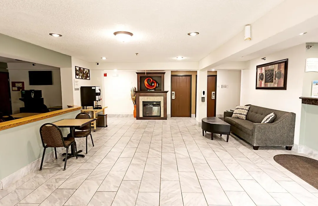 Quality Inn & Suites Marinette-1